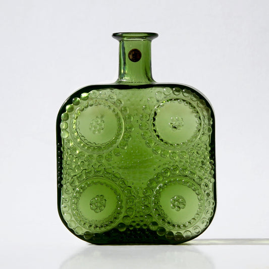 Nanny Still Vase