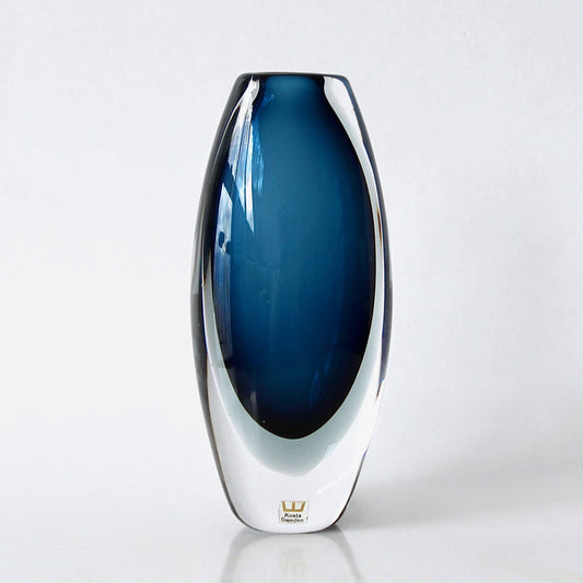 Vicke Lindstrand Vase