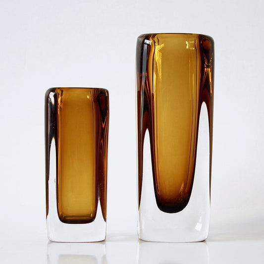 Vicke Lindstrand Vases